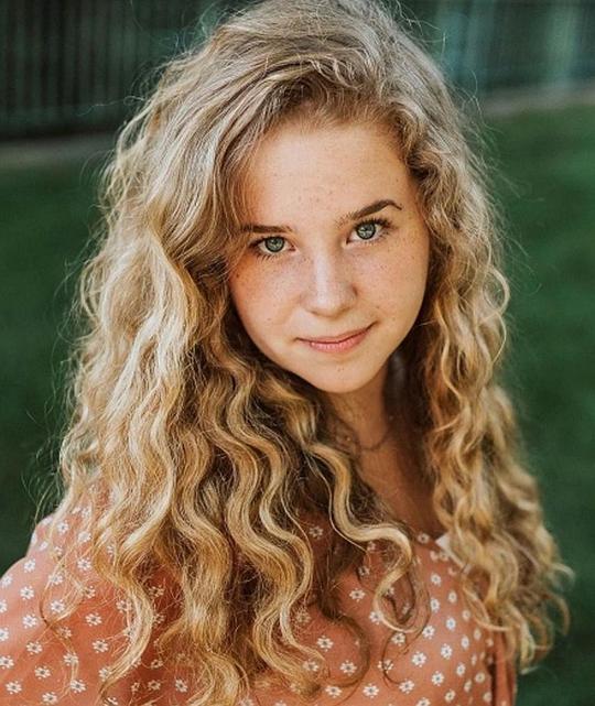 泰勒·格鲁秀斯 Taylor Groothuis照片