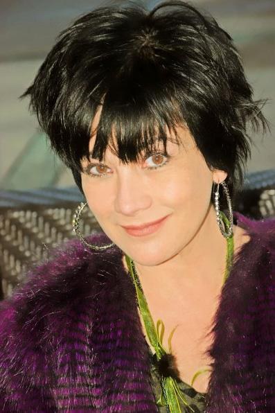 黛娅娜·欧特里 Dyana Ortelli照片