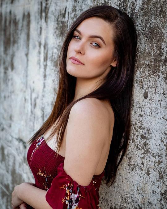 塔丽亚·杰德·霍尔特 Tahlia Jade Holt照片