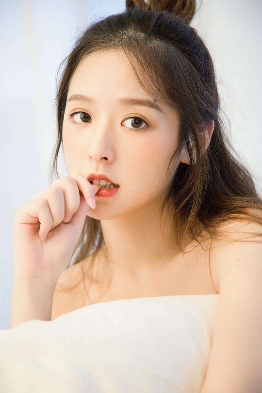 徐轸轸 Zhenzhen Xu照片