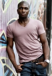 阿德托库姆布斯·麦克马克 Adetokumboh M'Cormack照片