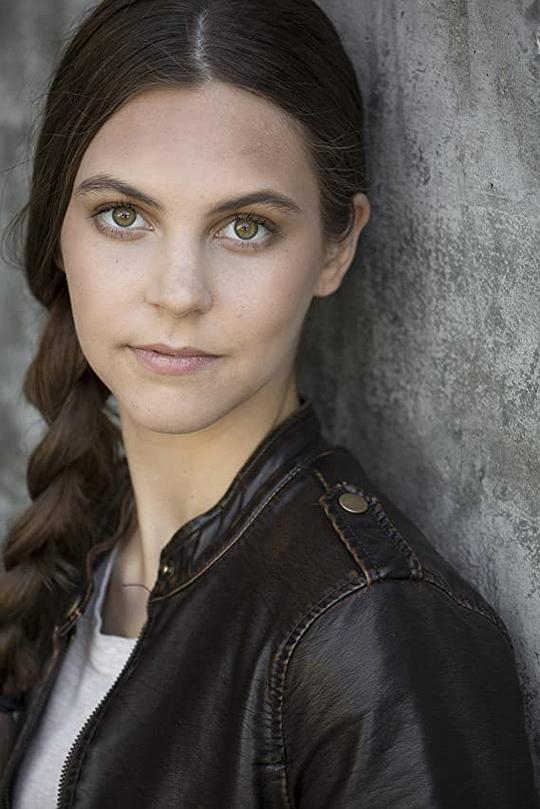 凯特林·迪亚斯 Kaitlyn Dias照片