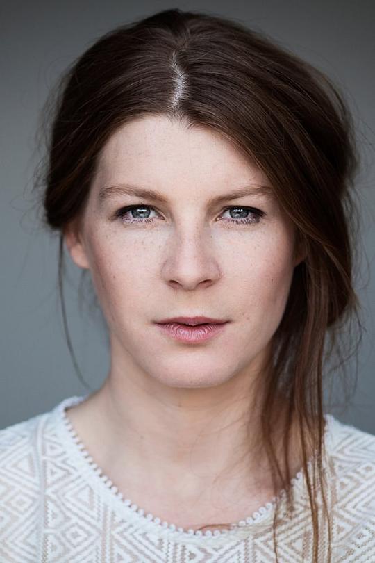 安娜·申茨 Anna Schinz照片