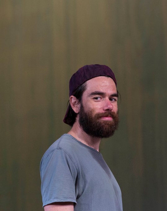 伊甸·福尔克 Eden Falk照片