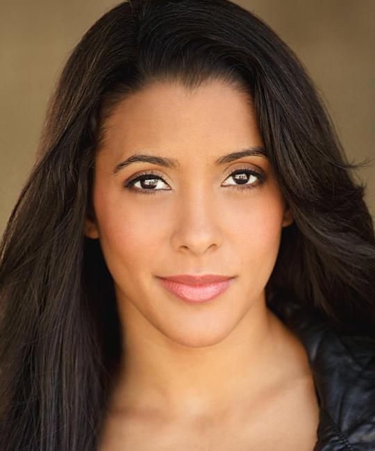 多丽丝·莫尔加多 Doris Morgado照片