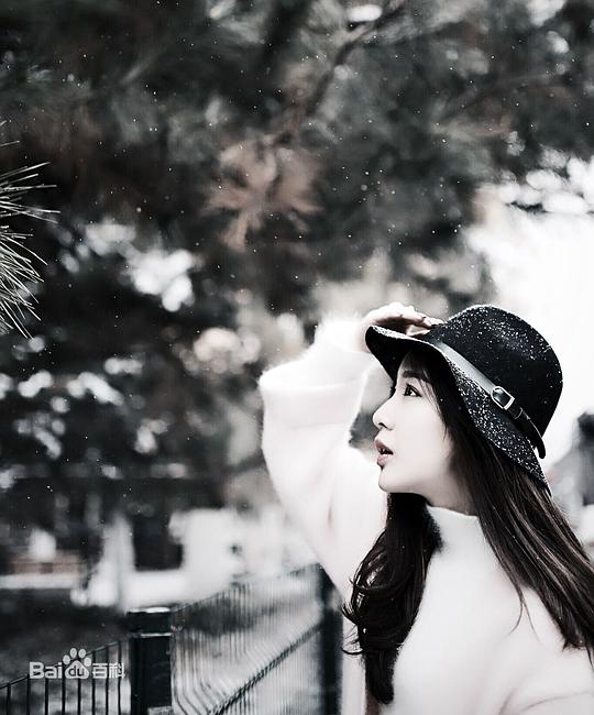 蓝白色 Lan Bai Se照片