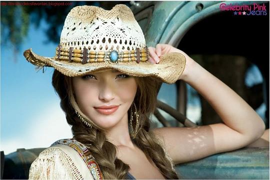 夏奈尔·塞拉亚 Chanel Celaya照片