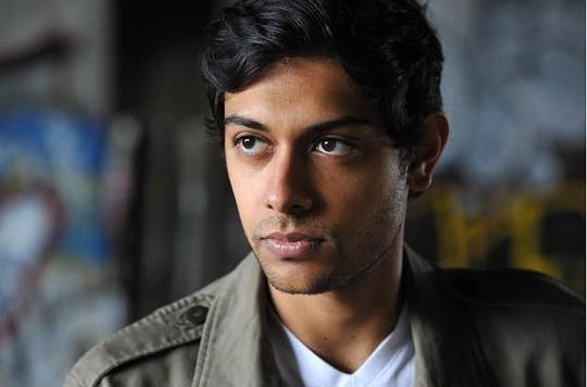 艾比·森哈 Abhi Sinha照片