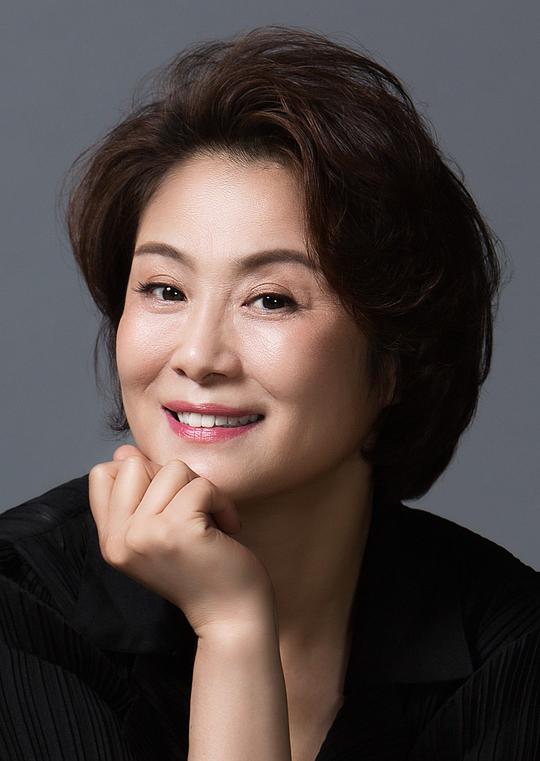 张鹭 Lu Zhang照片