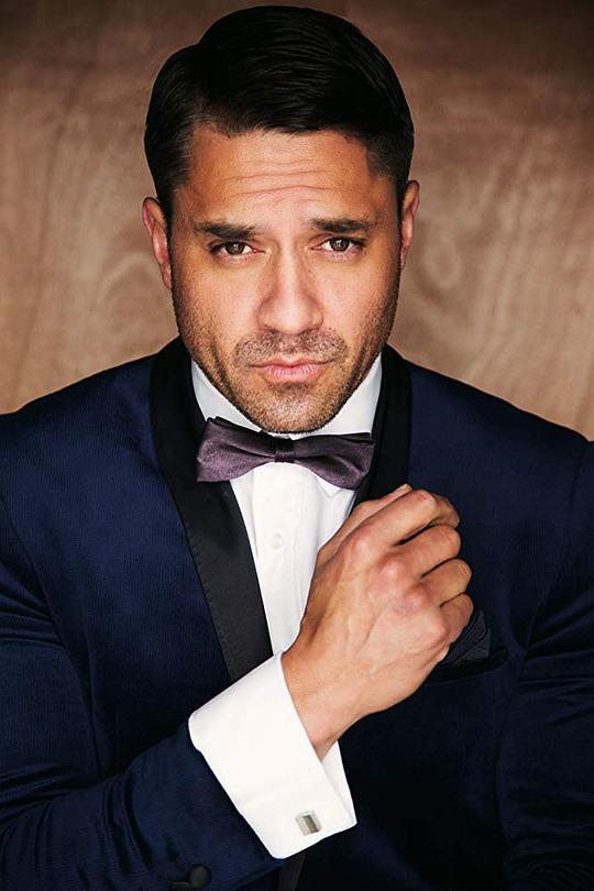 罗伯·基帕-威廉姆斯 Rob Kipa-Williams照片