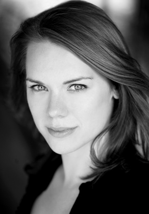 吉娜·贝克 Gina Beck照片