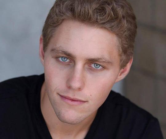 杰瑞德·桑德勒 Jared Sandler照片