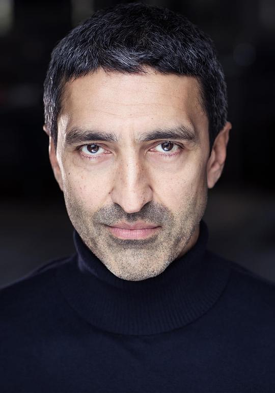 塞尔瓦·拉萨林根 Selva Rasalingam照片