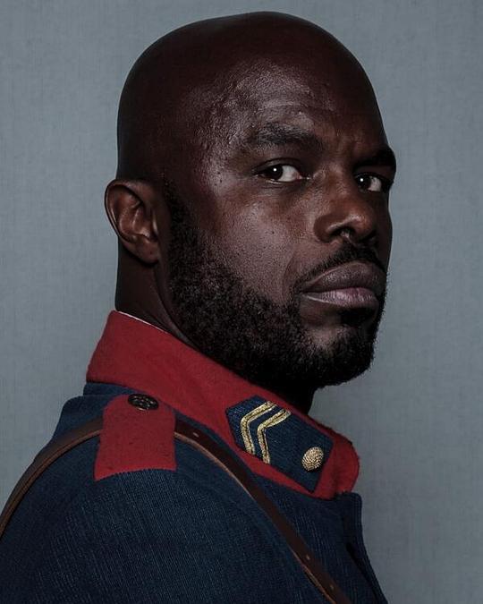 查尔斯·欧比 Chris Obi照片