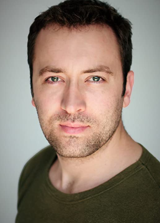 罗恩·贝特曼 Rowan Bettjeman照片