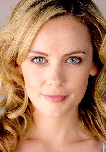 卡米尔·基南 Camille Keenan照片