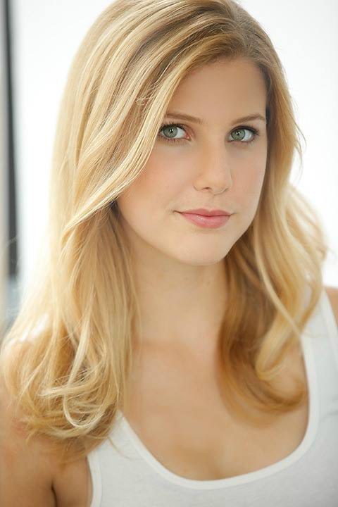 Alexandra Astin照片