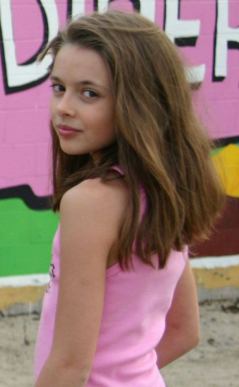 薇薇·卡登尼 Vivien Cardone照片