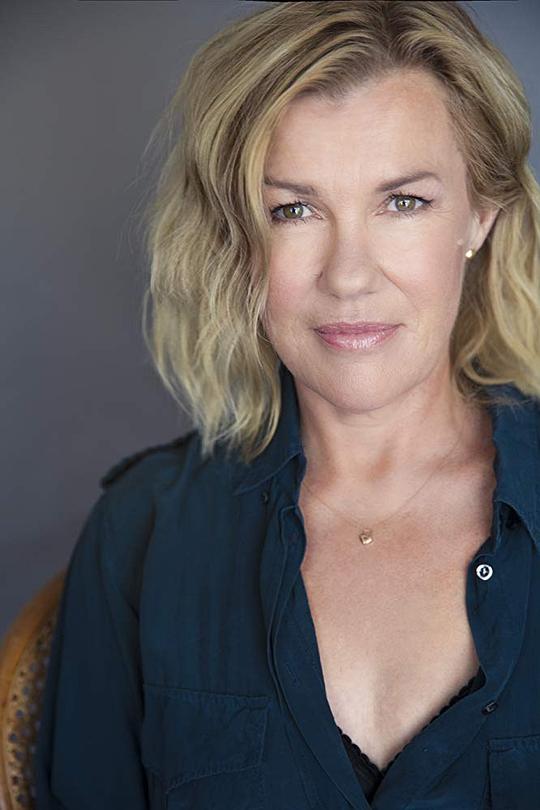 罗宾·马尔科姆 Robyn Malcolm照片