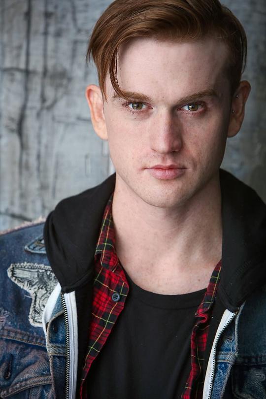 艾迪·哈塞尔 Eddie Hassell照片