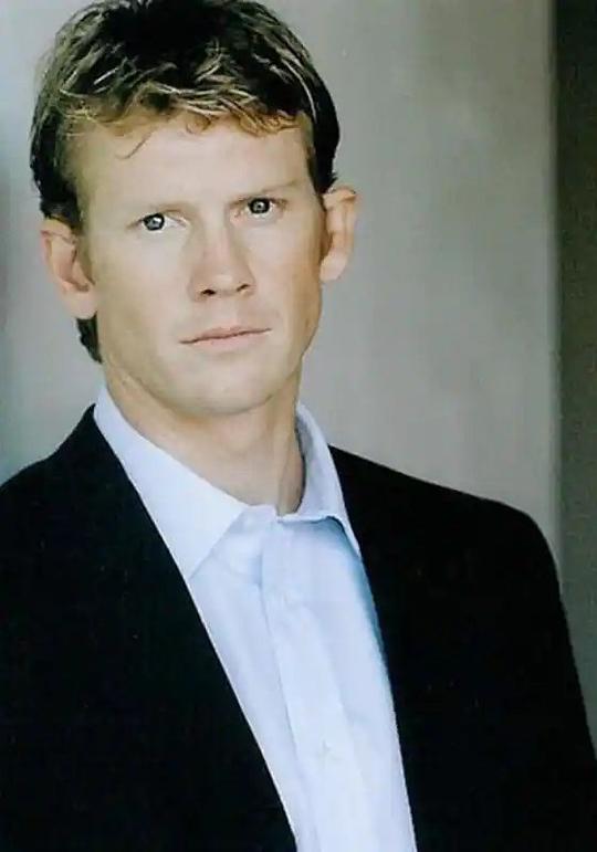 戴维·保罗·奥尔森 David Paul Olsen照片