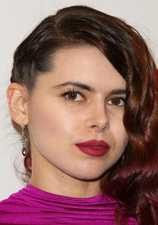 克里斯蒂娜·库丽丝 Kristina Coolish照片