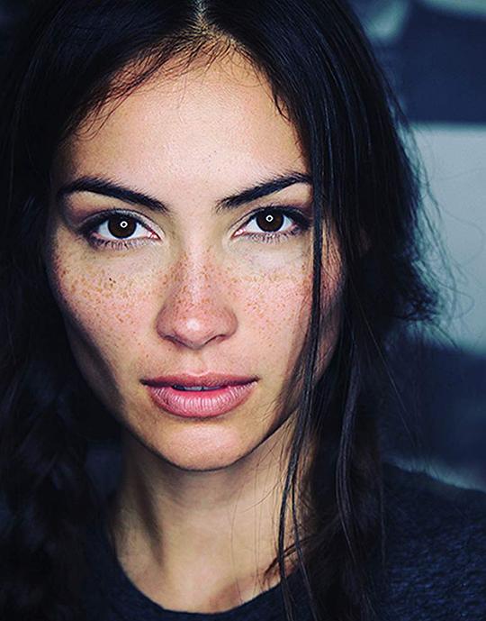 凯特林·麦克休 Caitlin McHugh照片