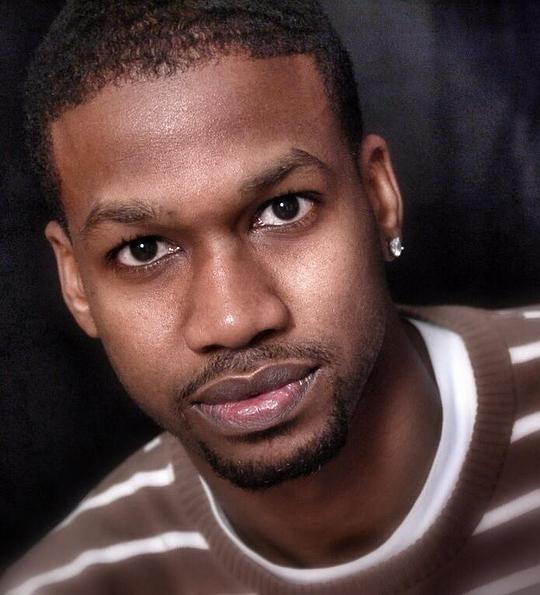 乔纳森·查尔斯 Jonathan Charles照片