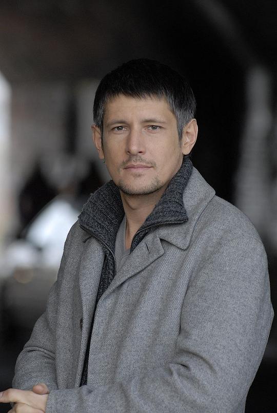 丹尼斯·布尔加兹列夫 Denis Burgazliev照片