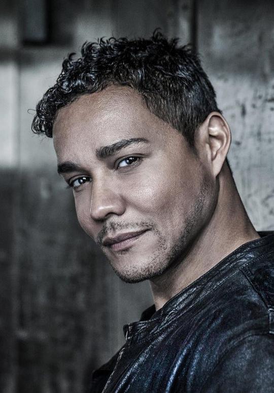 克里斯蒂安·文森特 Christian Vincent照片