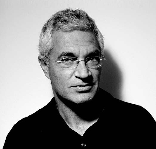 路易·西霍尤斯 Louie Psihoyos照片