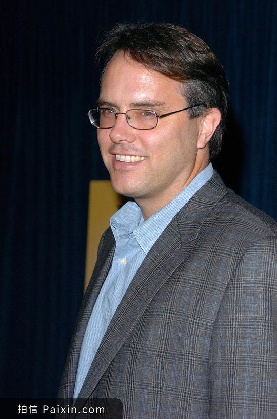 凯尔·皮尔森 Keir Pearson照片