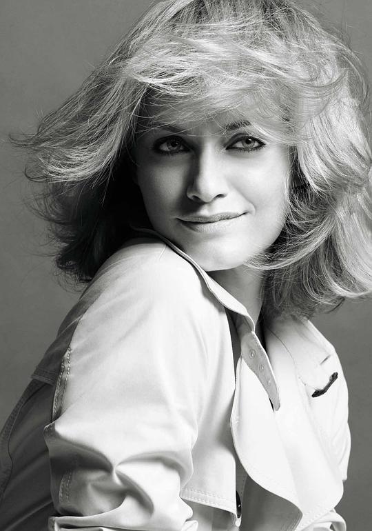 安贝·瓦莱塔 Amber Valletta照片