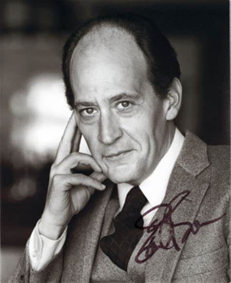 厄尔·伯恩 Earl Boen照片