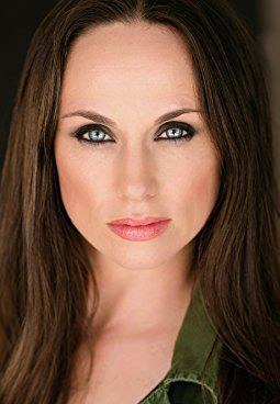 阿里安·韦林·阿什 Arian Waring Ash照片