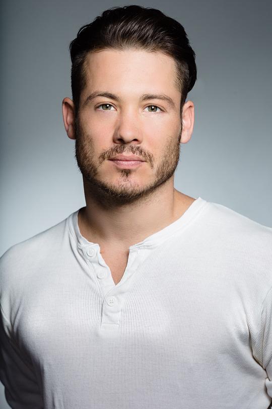 迈克·埃尔文 Mike Erwin照片