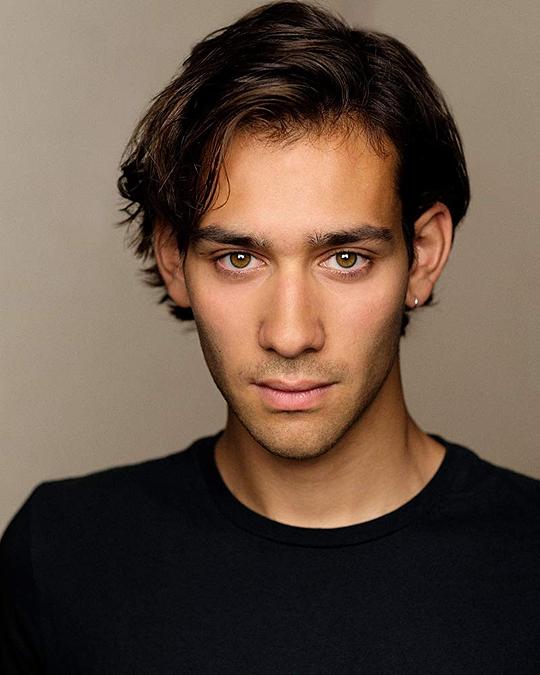 马克西姆·鲍德里 Maxim Baldry照片