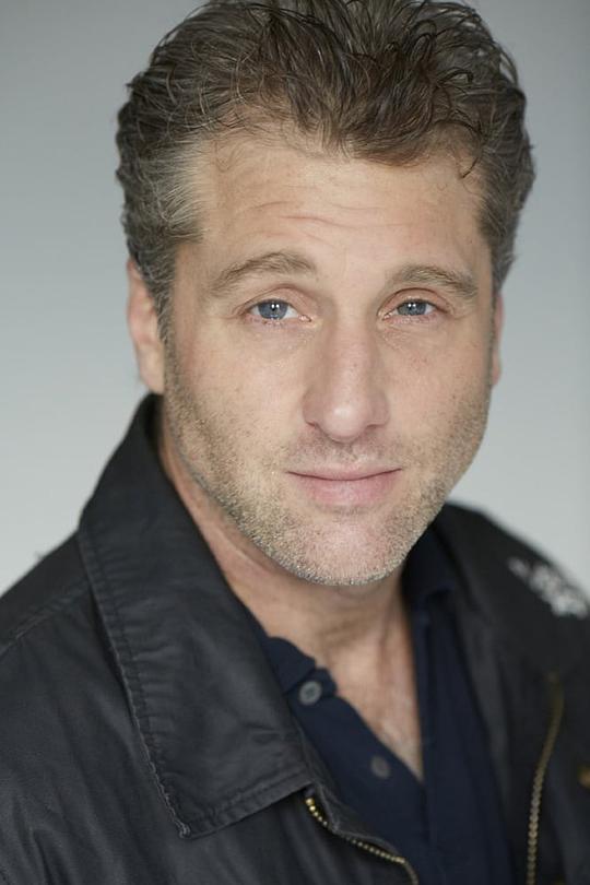 诺亚里马吉茨 Noah Lee Margetts照片