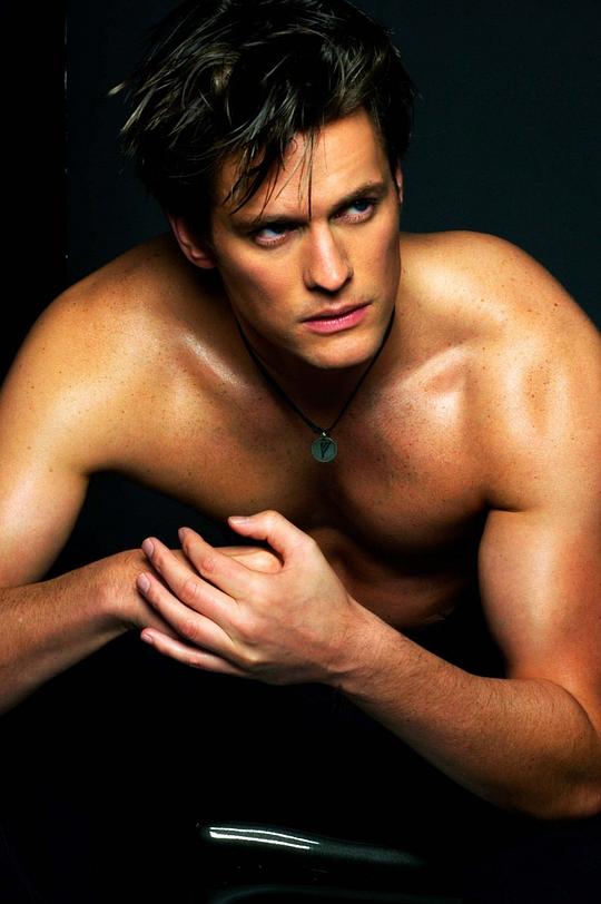 瑞安泰治 Ryan Tasz照片