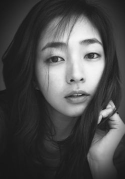 陈彩英 Jae-yeong Jin照片