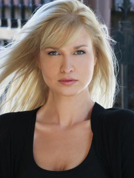 戴·李·邦德 Tai Li Bond照片