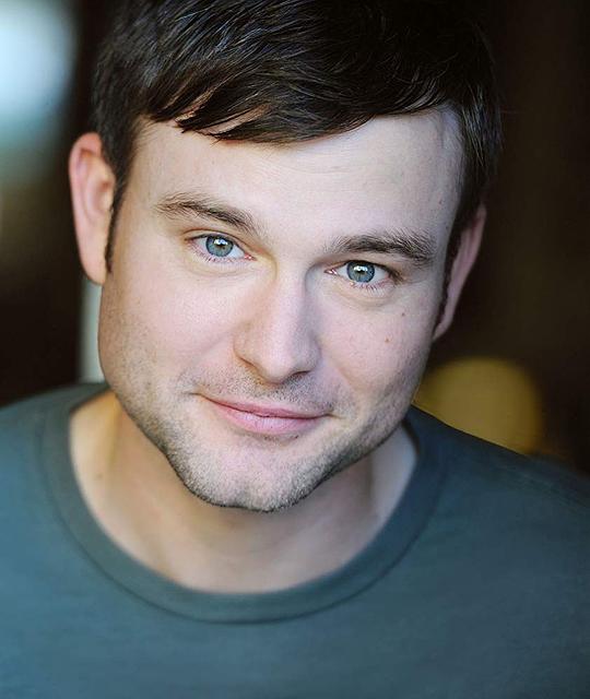 安德鲁·布雷文 Andrew Breving照片