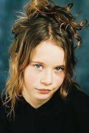 蒂莉·曼德布洛特 Tilly Mandelbrot照片