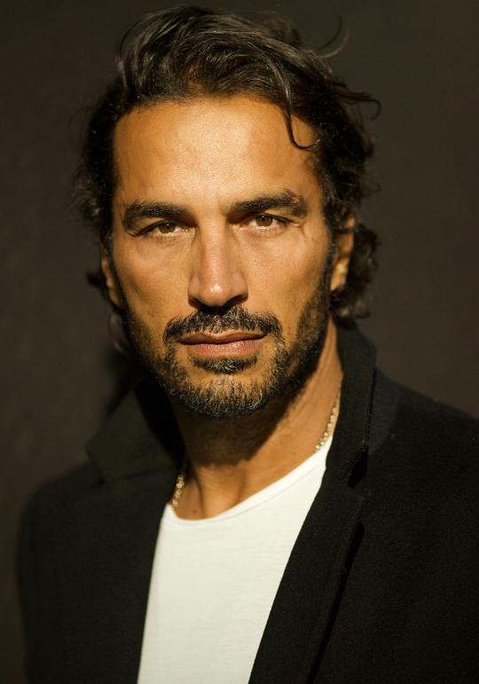 法里德·艾劳阿迪 Farid Elouardi照片