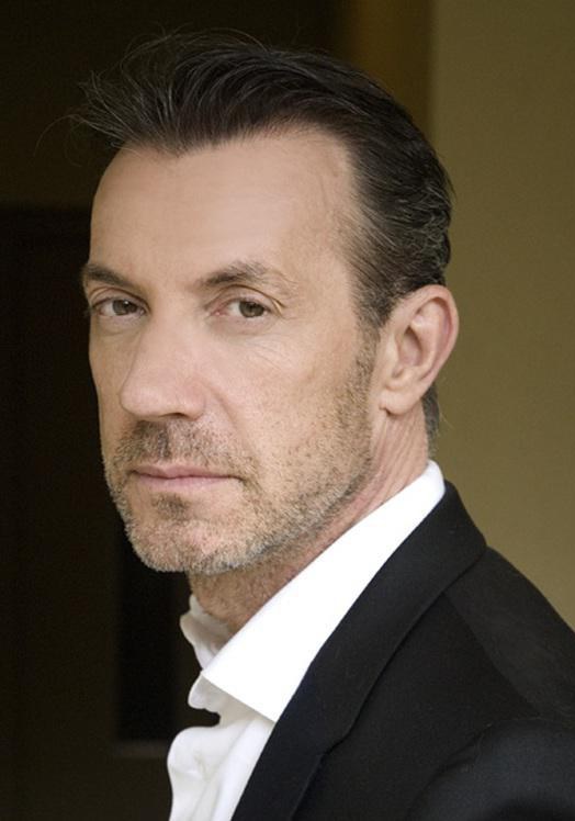 阿诺·吉尔比 Arnaud Gibey照片