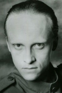 丹尼斯·弗雷斯特 Denis Forest照片