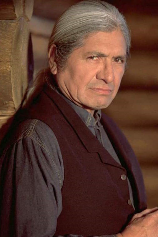 高登·图托西斯 Gordon Tootoosis照片