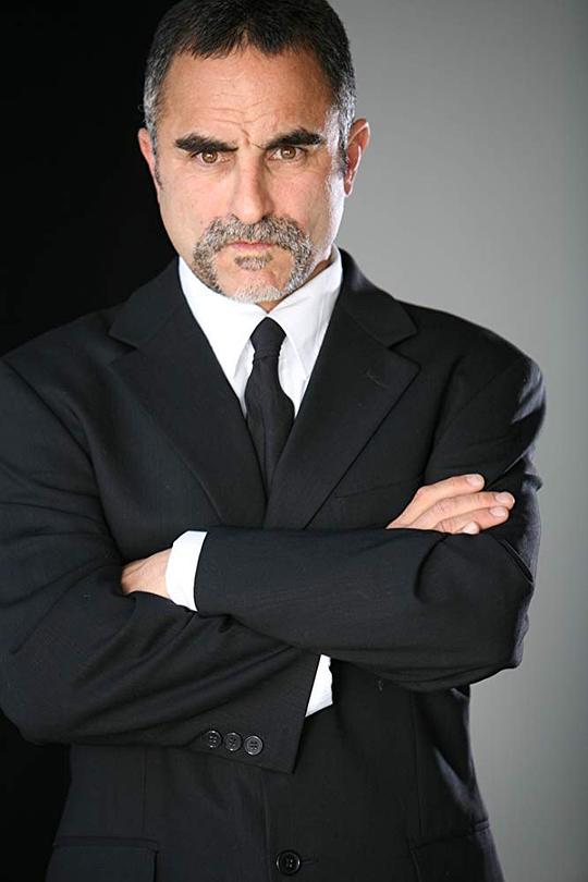 麦克斯·丹尼尔斯 Max Daniels照片