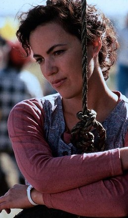 劳拉·哈灵顿 Laura Harrington照片