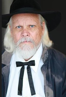 布莱安·莱利 Brian Lally照片